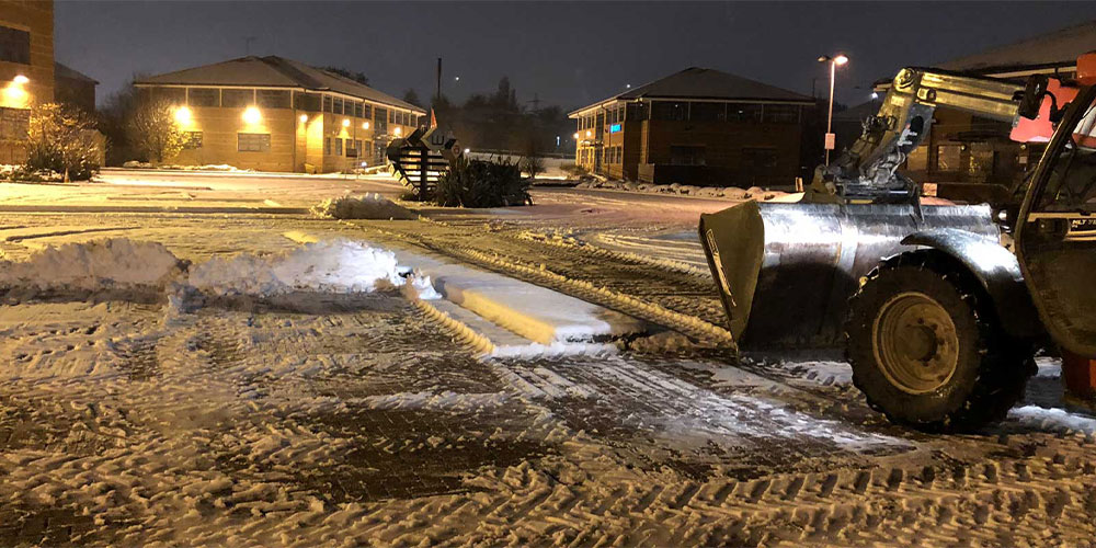 Business & Retail Park Gritting & Salt Spreading Services